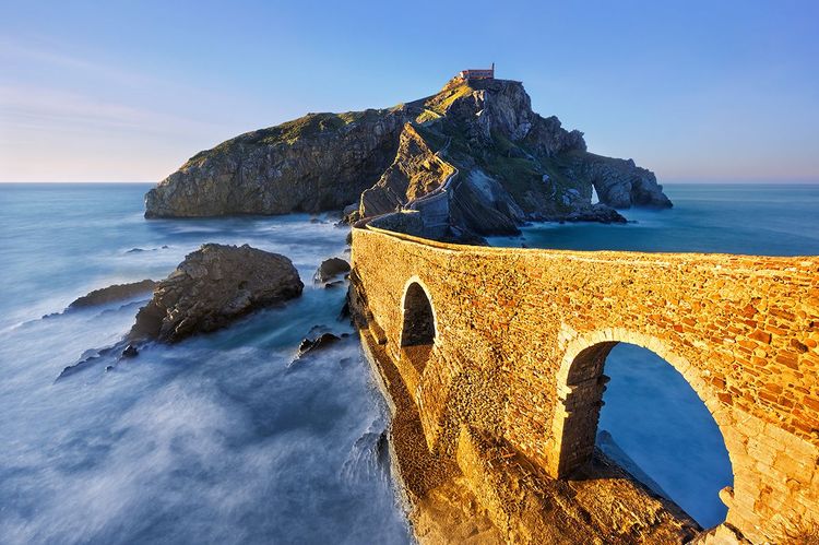 Le pont San Juan de Gaztelugatxe en Espagne