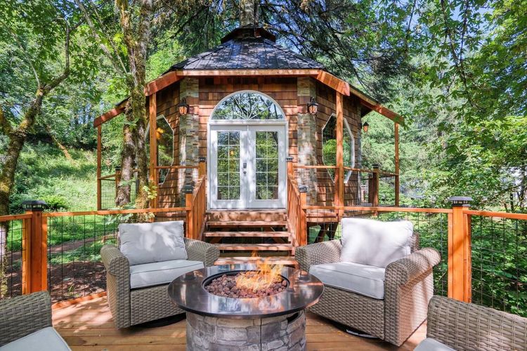 Escapade dans une cabane dans les arbres de l'Oregon - ©Airbnb