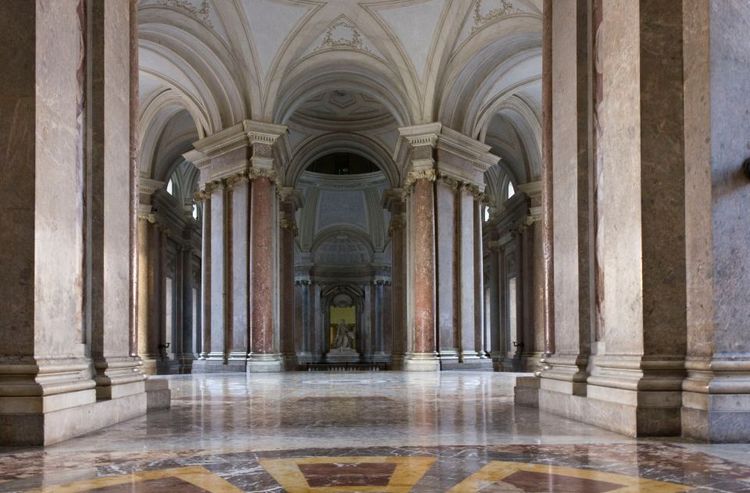 Le grand hall du palais de Caserte