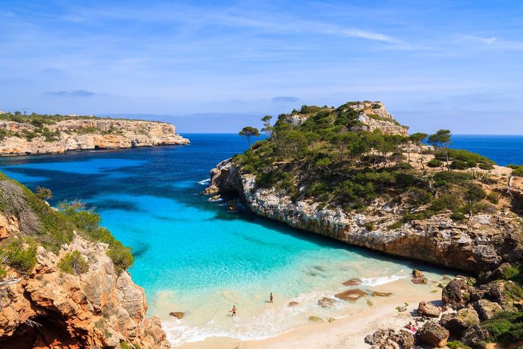 La caletta appartata di Cala des Morors, a Maiorca.