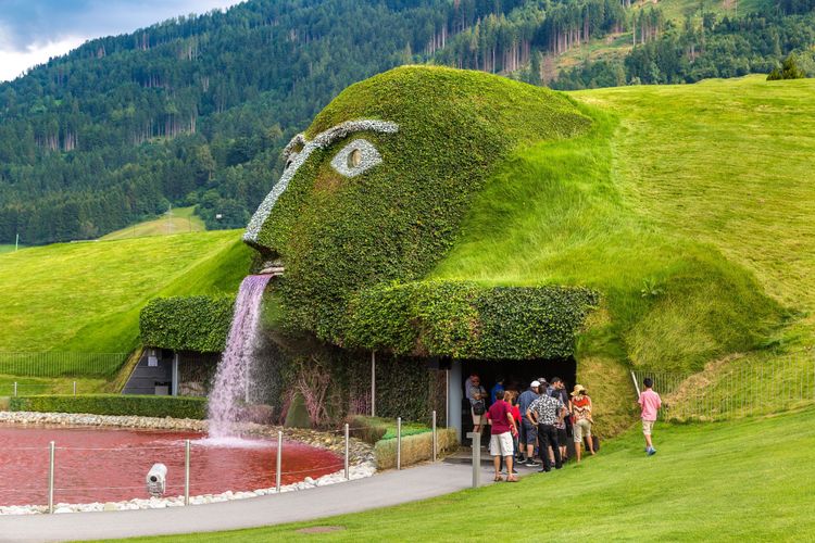 Bestaunen Sie die Swarovski Kristallwelten