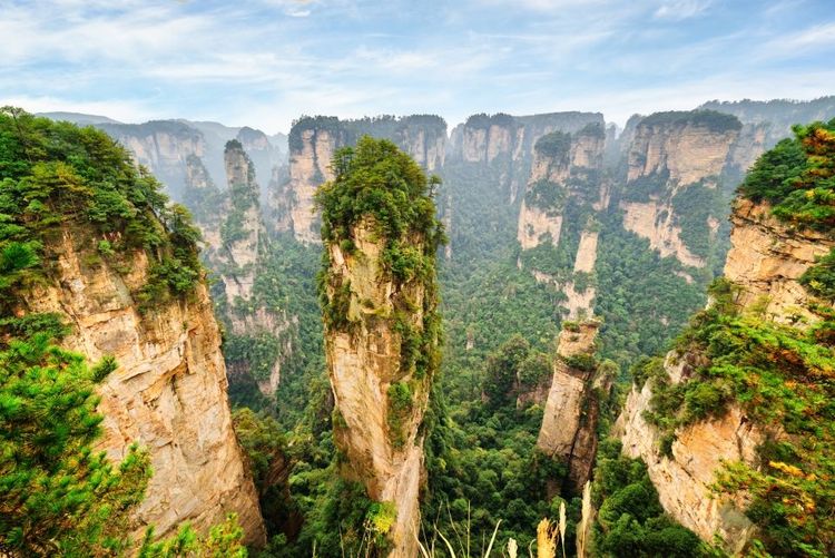 Les colonnes de grès de la province de Hunan. © efired/123RF