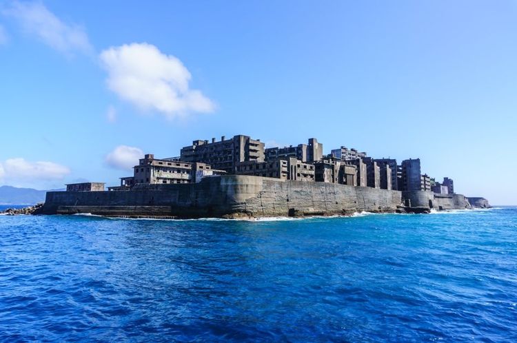 L'île déserte d'Ha-Shima