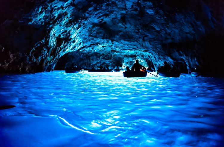 La Gruta Azul en la isla de Capri (Italia).