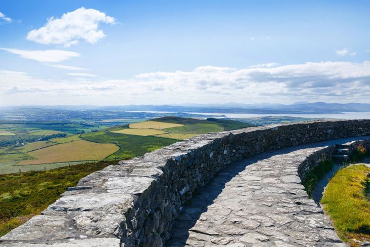 La vue sur la côte depuis le Grianan D'Aileach
