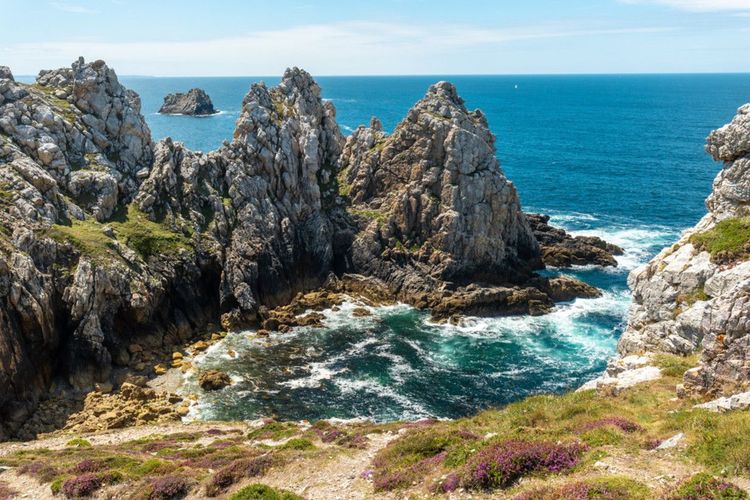 Pointe du Pen-Hir, presqu'île de Crozon, Bretagne, France - © Copyright (c) 2021 - Unai Huizi Photography / Shutterstock