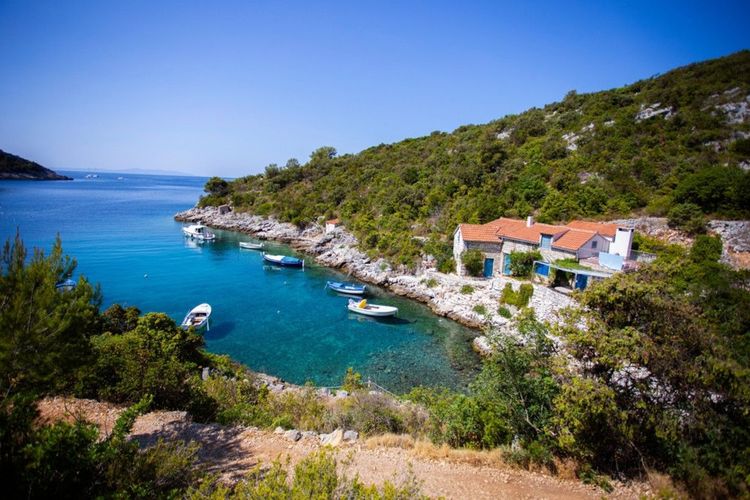 Baie de Solta en Croatie - © Copyright (c) 2022 - ninopavisic / Shutterstock