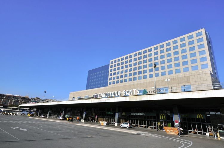La gare de Barcelona-Sants au coeur de la ville