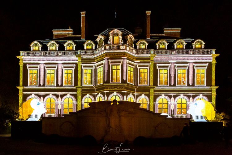 Les illuminations de l'Hotel de ville d'Epernay © Benoist Laroche pour la Ville d'Epernay