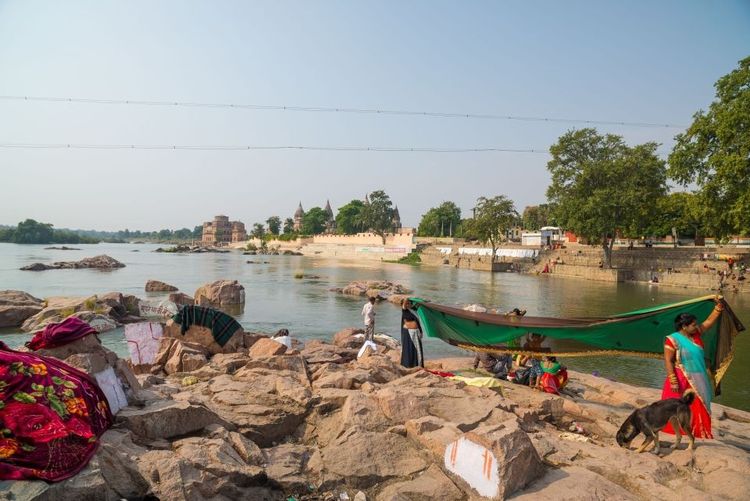 Les rives de la rivière Betwâ sont paisibles © Fabio Lamanna