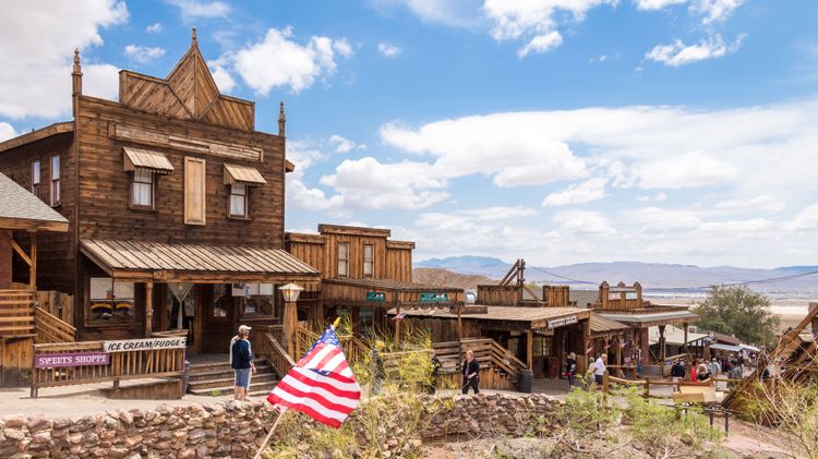 Discover Calico: an abandoned town in the Californian desert