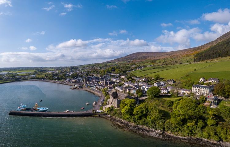 Carlingford et son port en Irlande