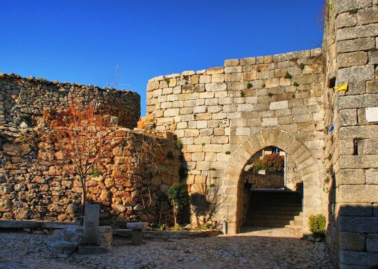 Les ruelles de Castelo Bom sous le soleil © Vitor Ribeiro / 123RF