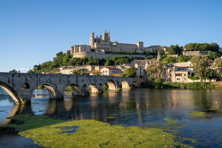 Cathédrale au sommet de Narbonne