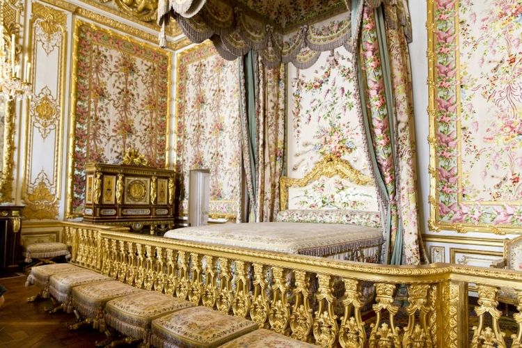 Le lit est plus grand que dans la chambre du Roi pour pouvoir accueillir le roi et la reine © Laura Passavanti/123RF