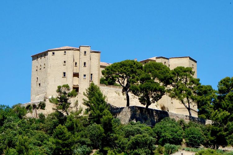 Château médiéval de Meyrargues