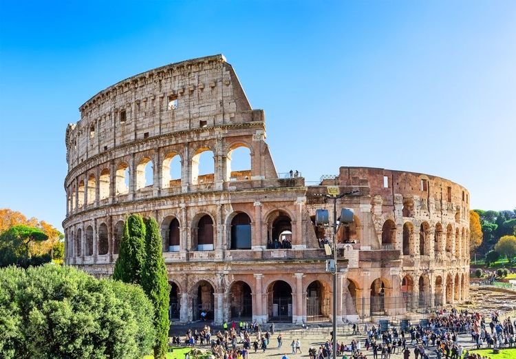 L'ancien amphithéâtre romain est une des 7 merveilles du monde moderne