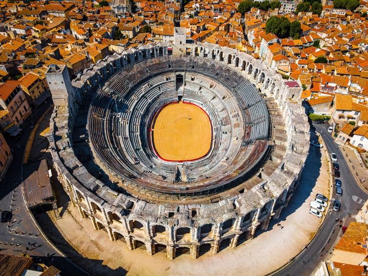 Vue aérienne du Colisée d'Arles