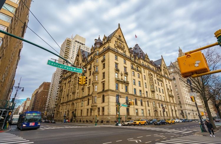 Dakota building