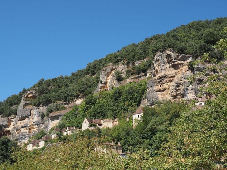 Grottes du roc de Cazelle