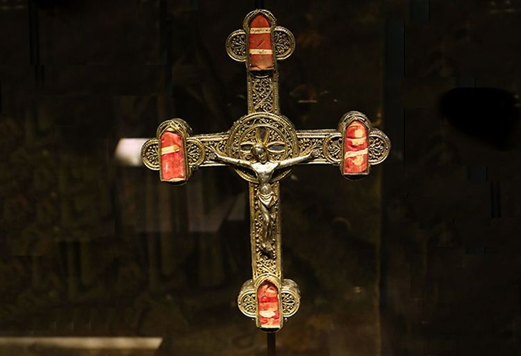 La Croix reliquaire de la Vraie Croix