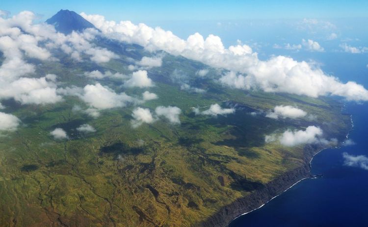 Le Pico est le point culminant du pays avec 2 829 m d'altitude © Raul Rosa via Thinkstock