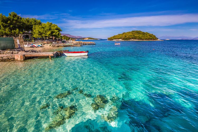 Ksamil sur la riviera albanaise, Albanie