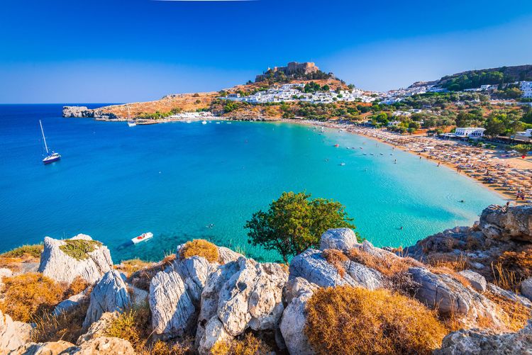 Une magnifique plage de l’île de Rhodes.