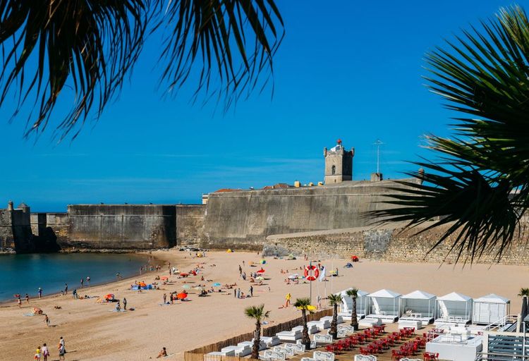 Carcavelos beach in Lisbon