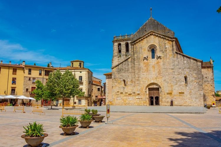 Le monastère Sant Pere à Besalu