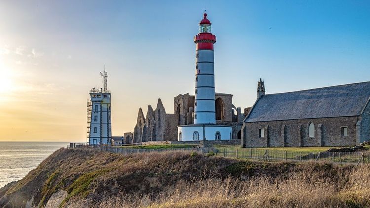 Le phare Saint Mathieu de l'île de Molène, Bretagne, France