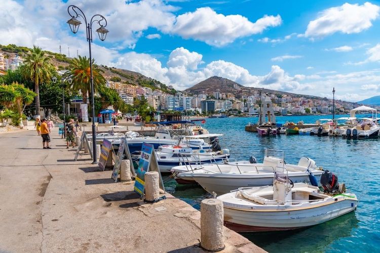 Le port de plaisance de Sarandë