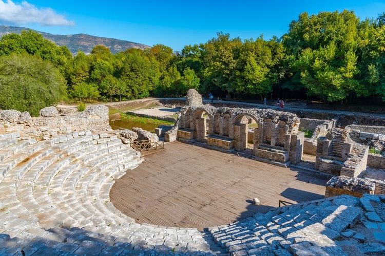 Le théâtre romain du site archéologique de Butrint