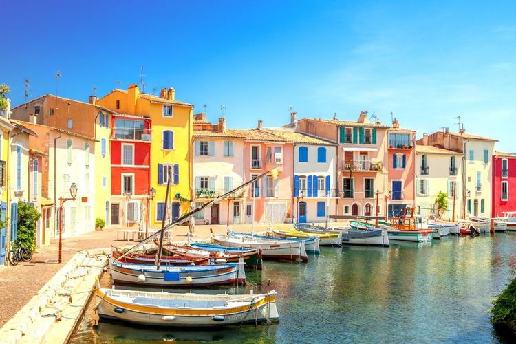 Les maisons colorées dans la vieille ville de Martigues, France