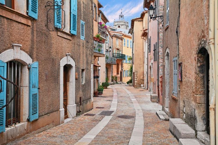 Les ruelles de la ville de Mons-en-Provence
