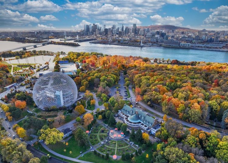 Vue aérienne de Montréal en automne