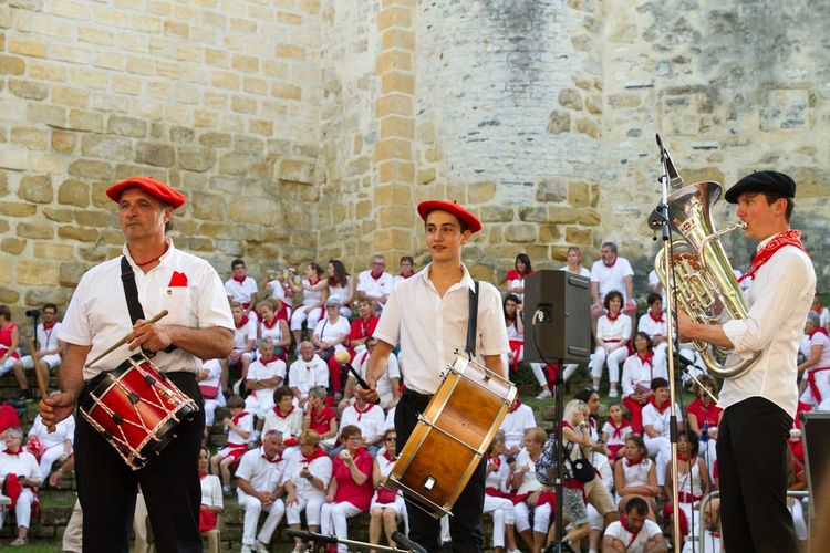 Musiciens jouant à l'occasion des festivités