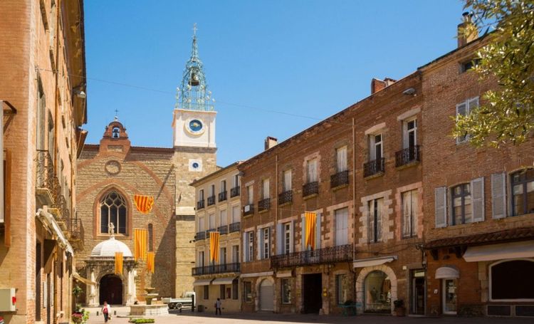 Perpignan habillée aux couleurs catalanes © Iakov Filimonov /123RF