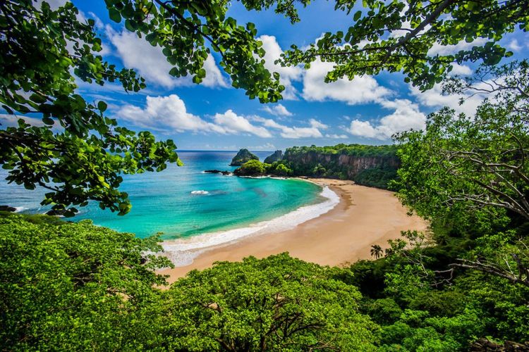 Plage de Baia do Sancho, Brésil