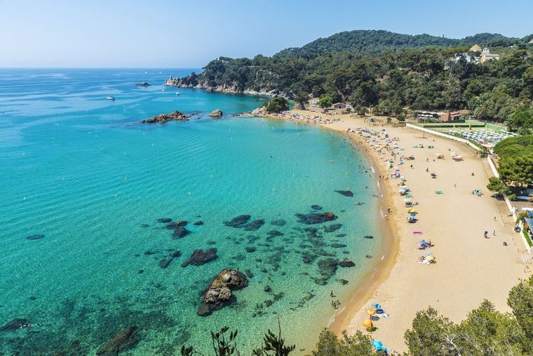 L'eau turquoise de la plage de Santa Cristina