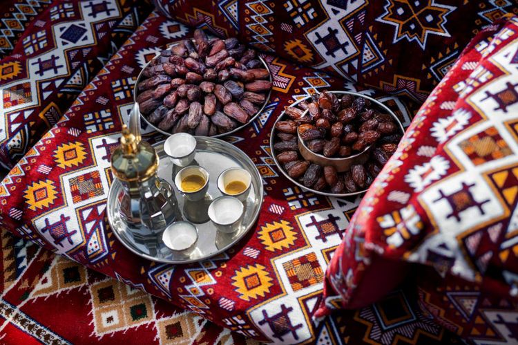 Thé et dattes, l'hospitalité arabe