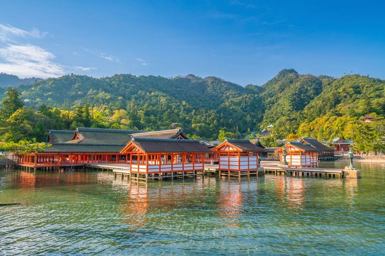 Sanctuaire Itsukushima sur l'île de Miyajima au Japon