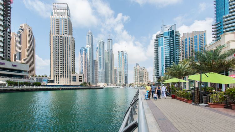 Un paseo por el puerto deportivo de Dubai
