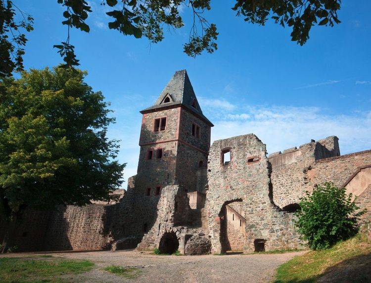 Burg Frankenstein en Allemagne. © Always Wanderlust/ Shutterstock