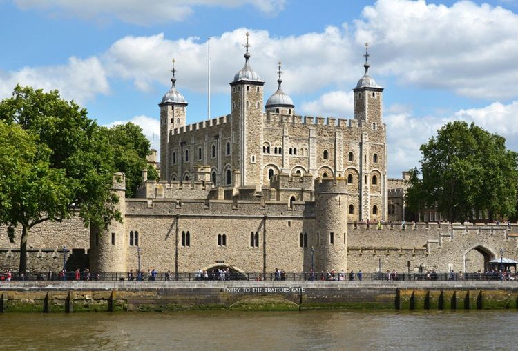 Vue de le tour de Londres, depuis la Tamise. © Alexander Chaikin / Shutterstock