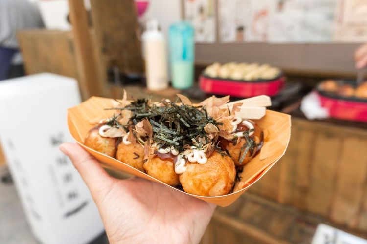 Une barquette de Takoyaki