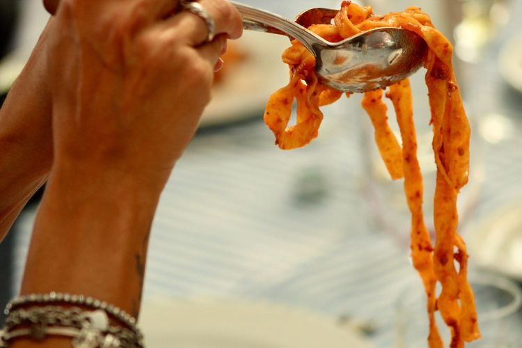Une portion de tagliatelles al ragù