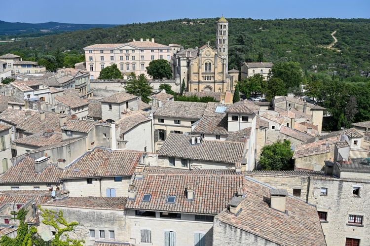 Vue aérienne d'Uzès dans le Gard