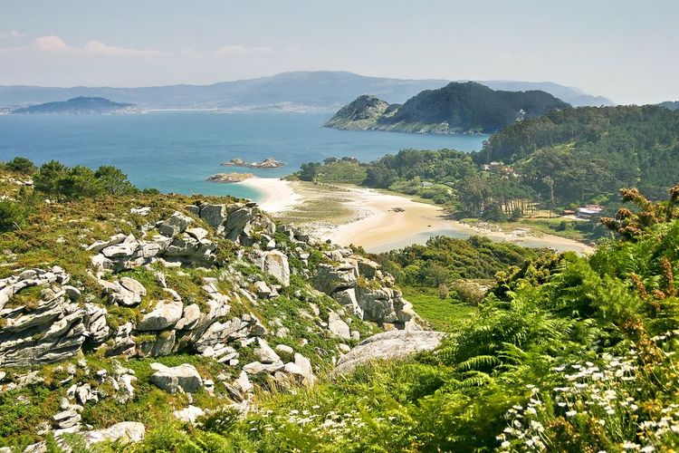 Vue panoramique sur les îles Cies en Espagne
