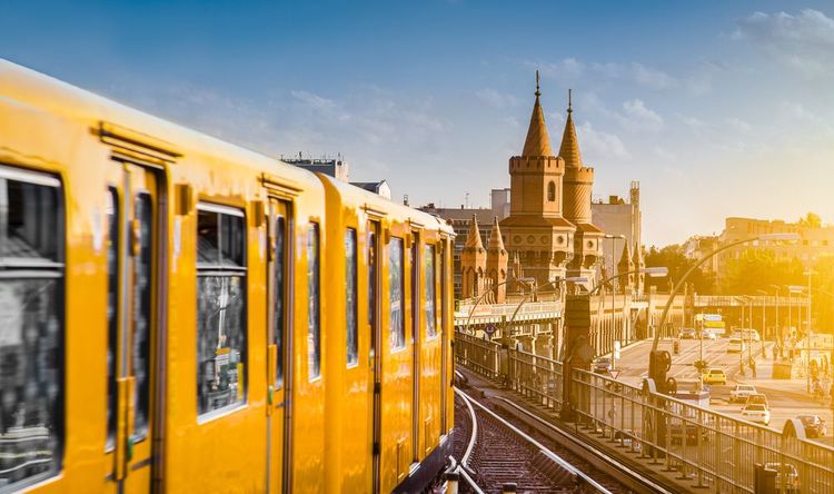 Vue sur le Berliner U-Bahn à Berlin, Allemagne